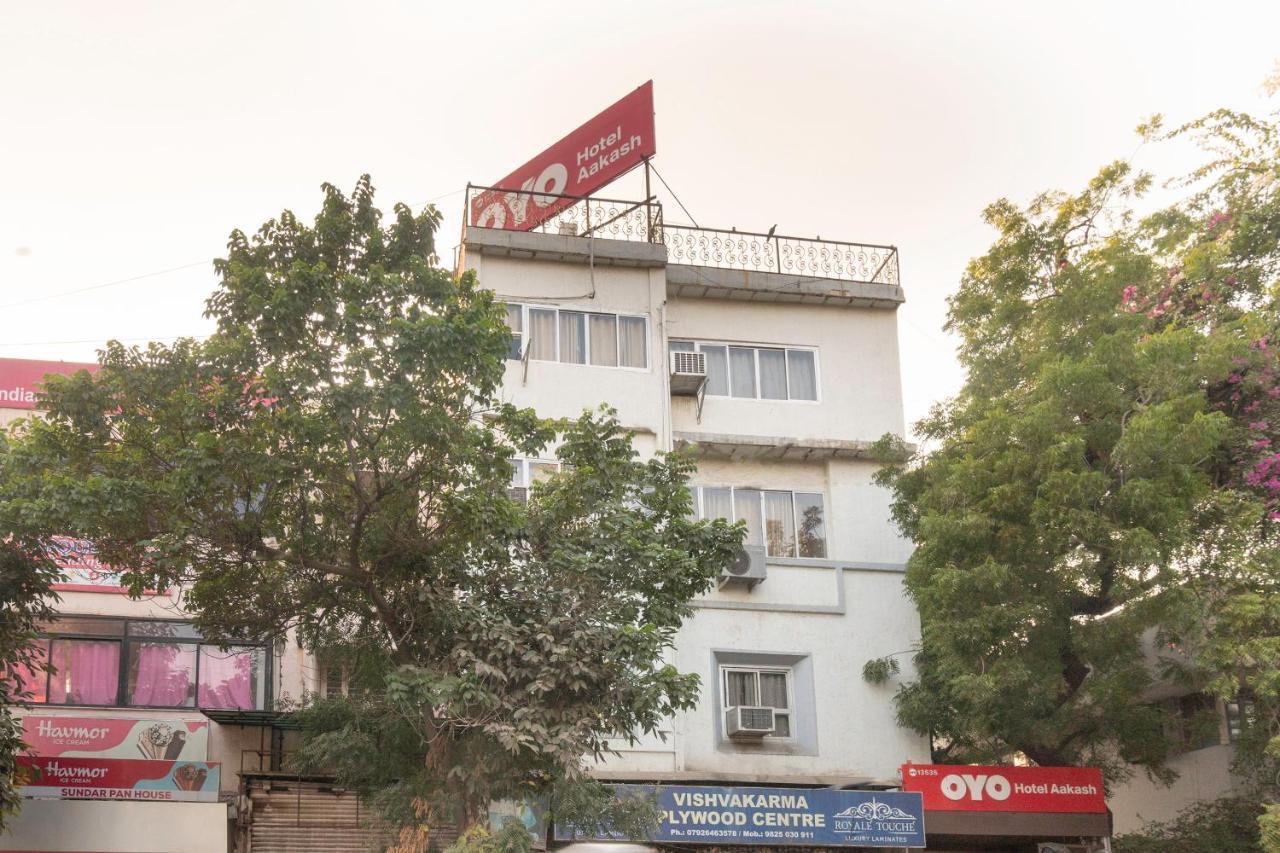 Oyo 13535 Aakash Hotel Ahmedabad Luaran gambar