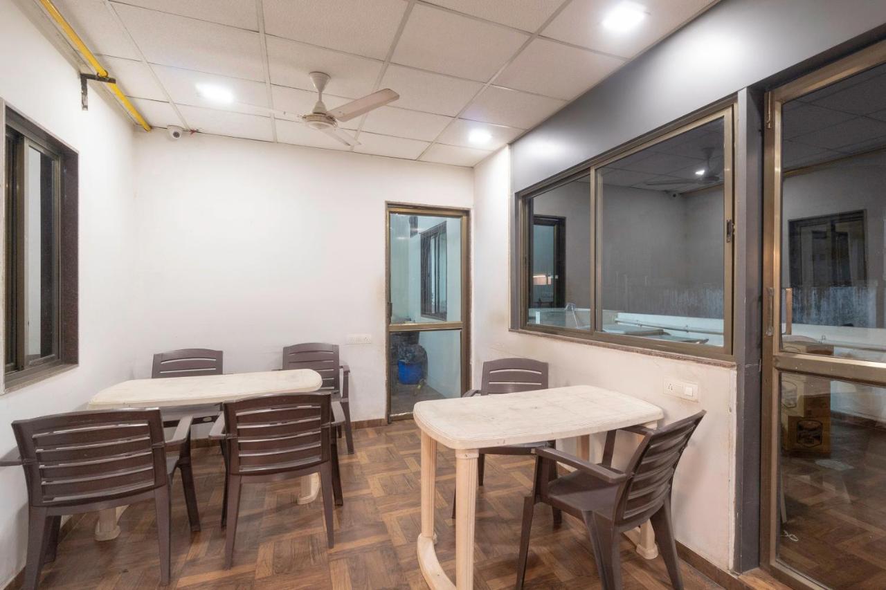 Oyo 13535 Aakash Hotel Ahmedabad Luaran gambar