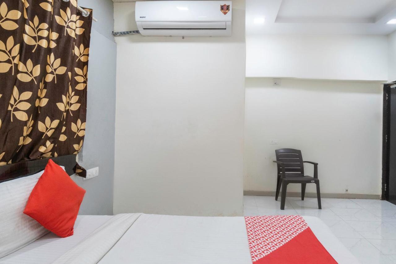 Oyo 13535 Aakash Hotel Ahmedabad Luaran gambar